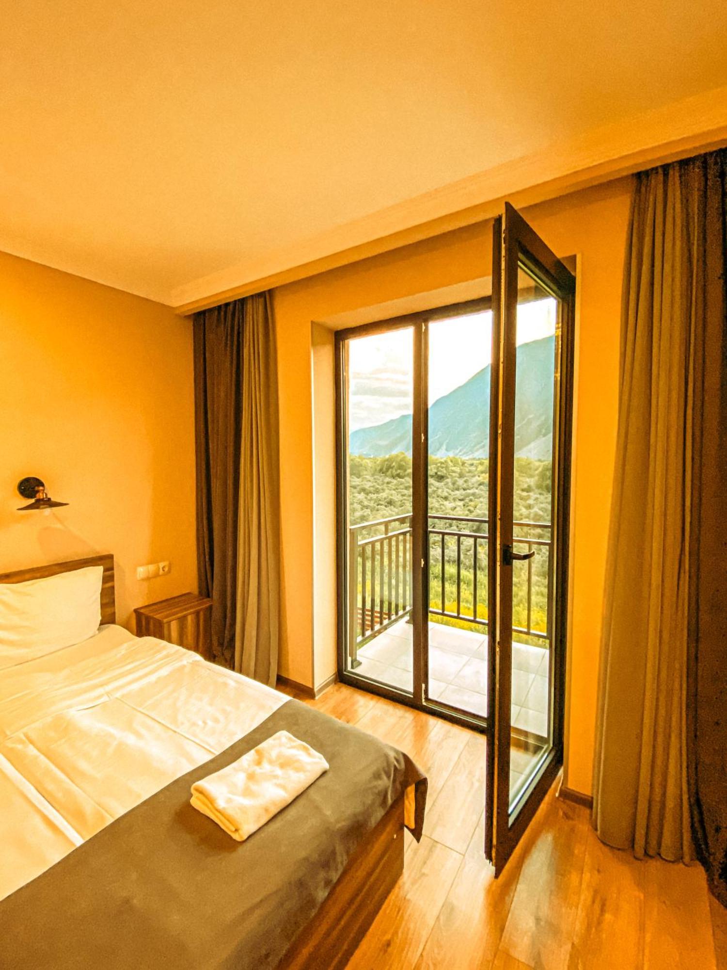 Hotel Gold Kazbegi エクステリア 写真