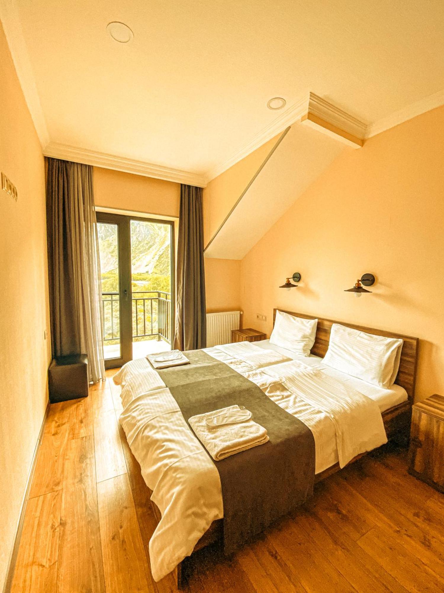 Hotel Gold Kazbegi エクステリア 写真